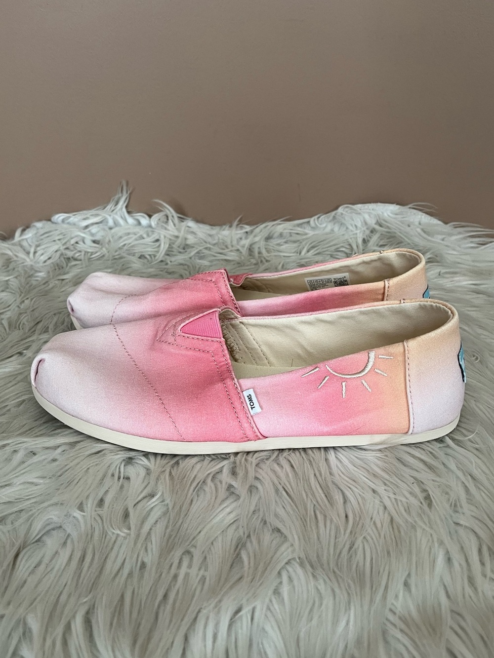 {TOMS} Alpargata Slip-On Canvas Flats in Candy Pink Ombre with Embroidered Sun